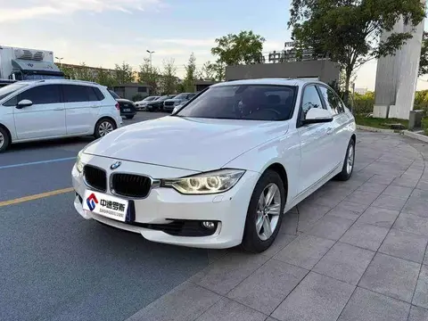 BMW 3 ซีรีส์ 2013 320i Fashion รุ่น