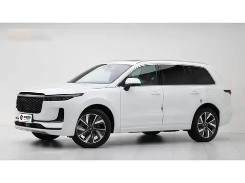 Ideal ONE 2021 Extended Range 6-seater Edition