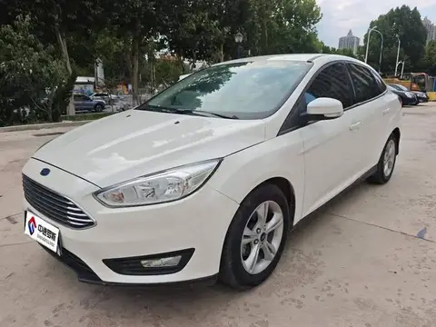 Fox 2017 Sedan 1.6L Manual Comfort Smart Edition