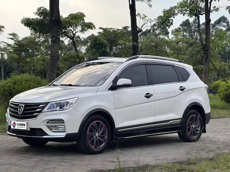 Baojun 560 2017 1.5T DCT flagship model 7 seats