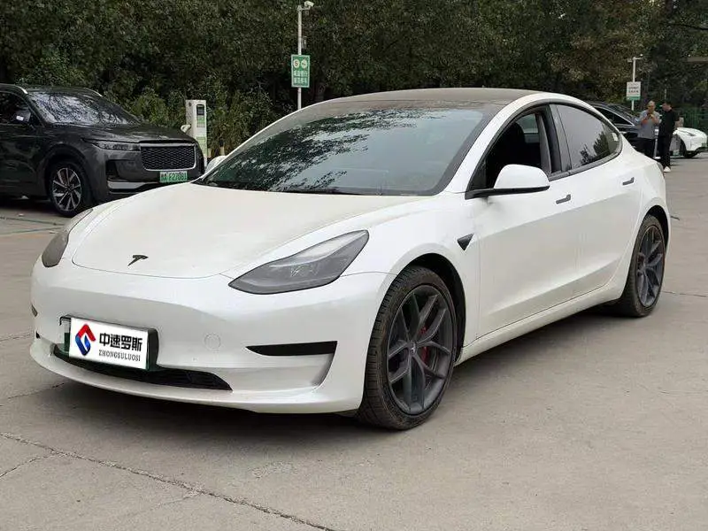 الطراز 3 2022 rear-wheel drive version
