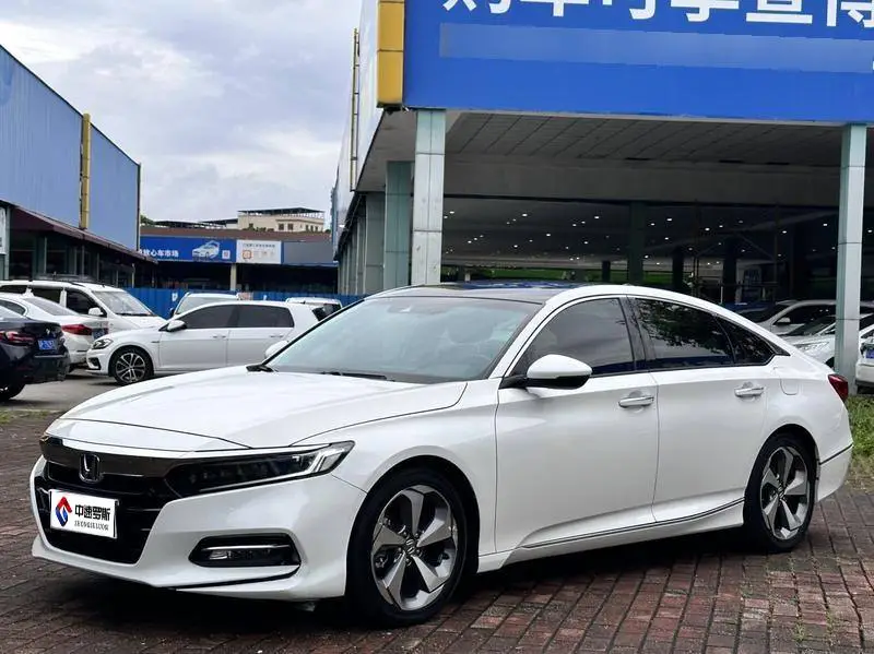 Accord 2018 Sharp Hybrid 2.0L Sharp Smart Edition National VI