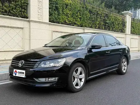 Passat 2013 1.8TSI DSG Royal Edition