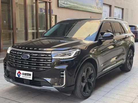 Explorer 2024 2.3T EcoBoost 4WD Titanium Edition 6 Seaters