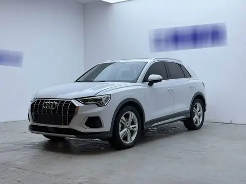 Audi Q3 2022 35 TFSI Progressive Dynamic Edition