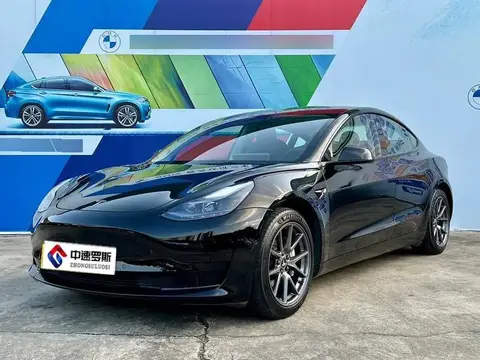 รุ่น 3 2021 Standard Range RWD Upgraded 3D6