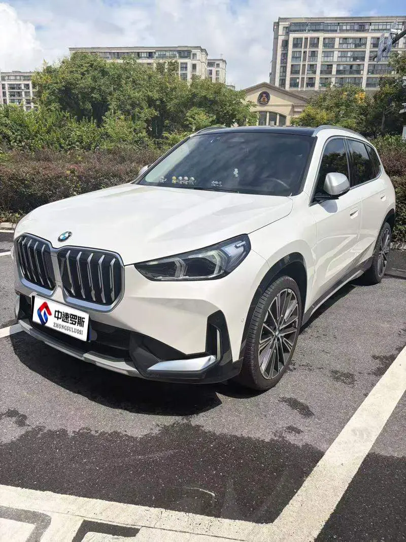 BMW X1 2023 xHệ dẫn động25Li X Design Package