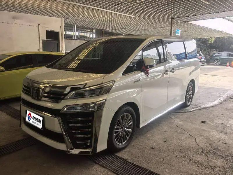 Wilfa 2021 Crown Hybrid 2.5L HV Supreme Edition