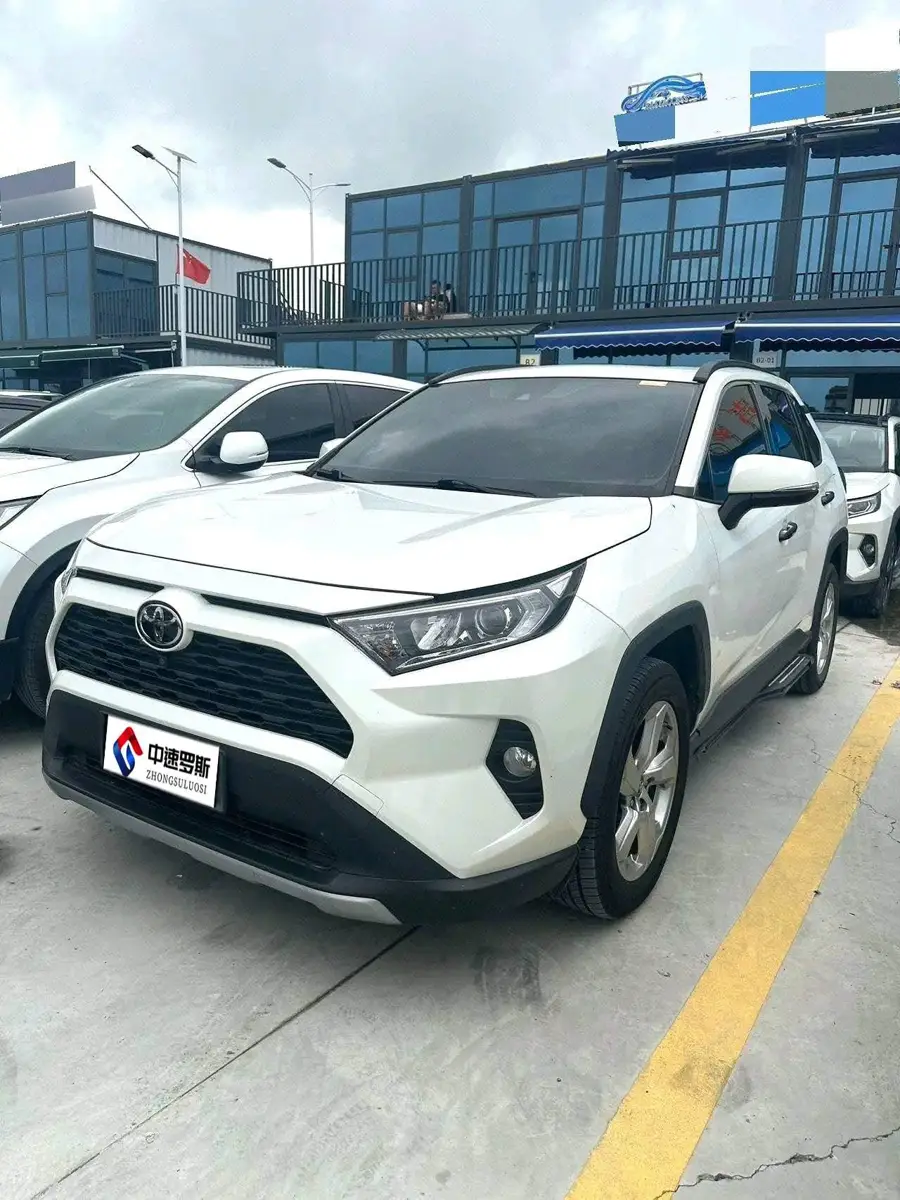 RAV4 Rongfang 2020 2.0L CVT 4WD Fashion Edition