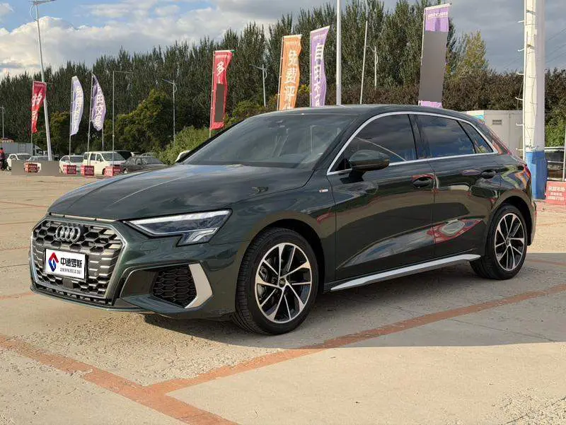 Audi A3 2023 Sportback 35 TFSI facelift: aggressive sports model