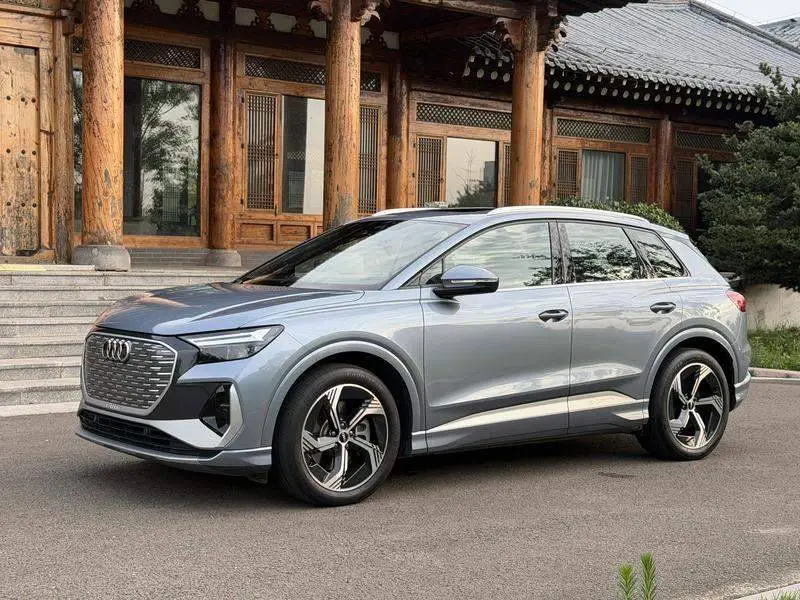 Audi Q4 e-tron 2024 40 e-tron Creative Edition