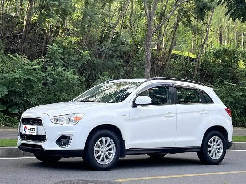 ASX 2013 2.0L CVT 2WD Deluxe Edition