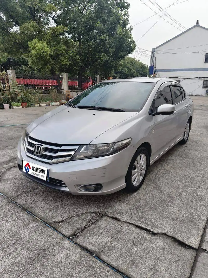 Classic 2012 1.5L Manual Comfort Edition