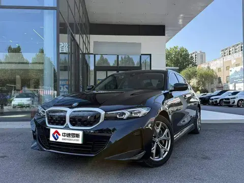 BMW i3 2022 eDrive 35 L
