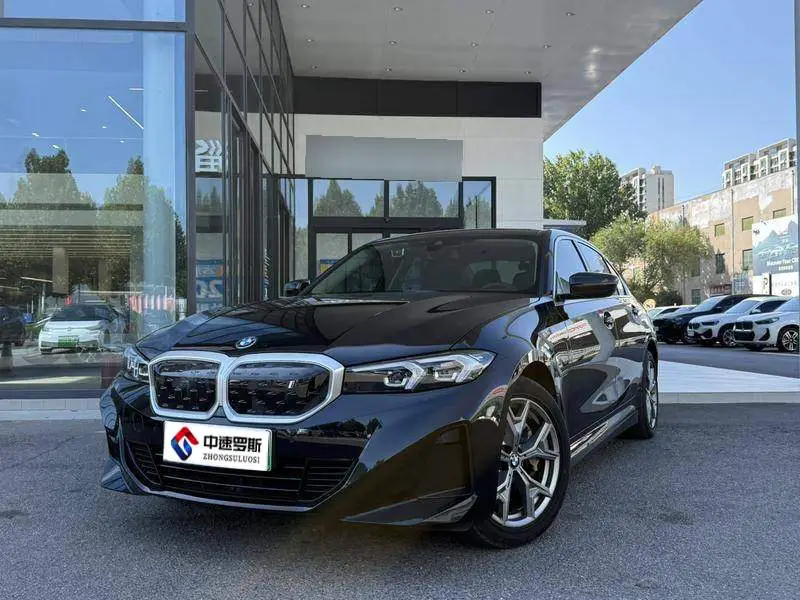 BMW i3 2022 eDrive 35 L