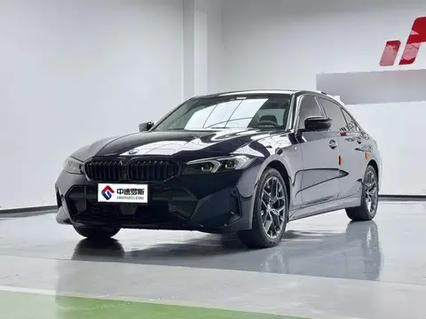 BMW 3 Série 2025 330Li M Sport Night Edition