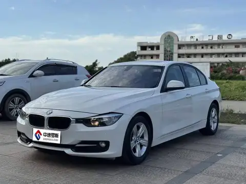 BMW 3 ซีรีส์ 2013 320i Progressive