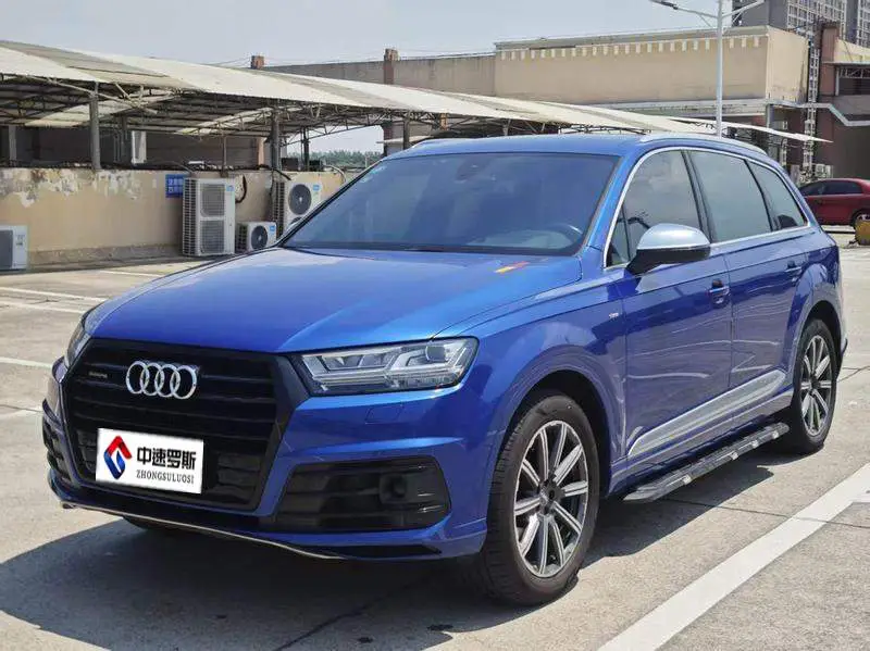 Audi Q7 2016 45 TFSI S line sports model