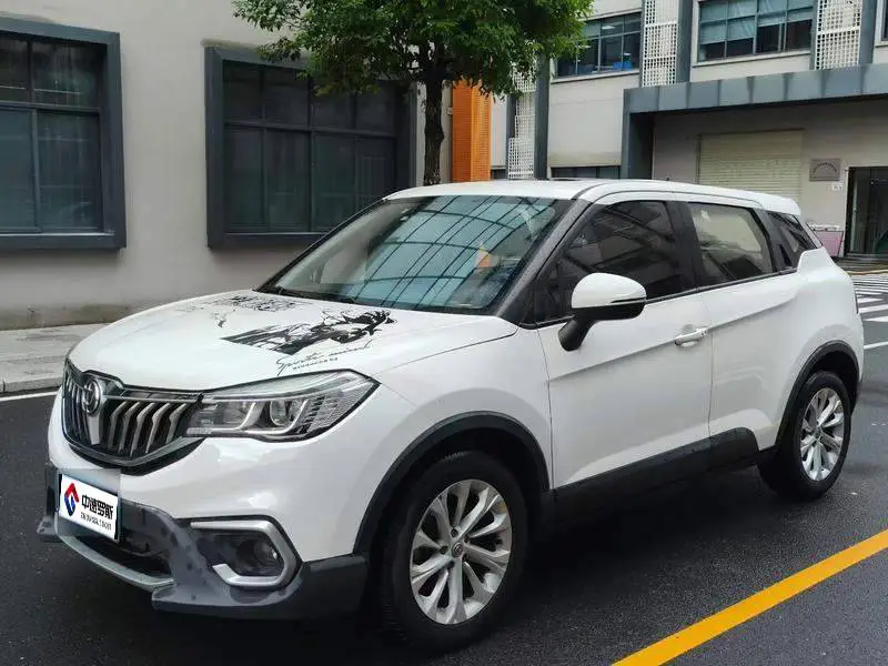 Zhonghua V3 2017 1.5L Automatic Elite