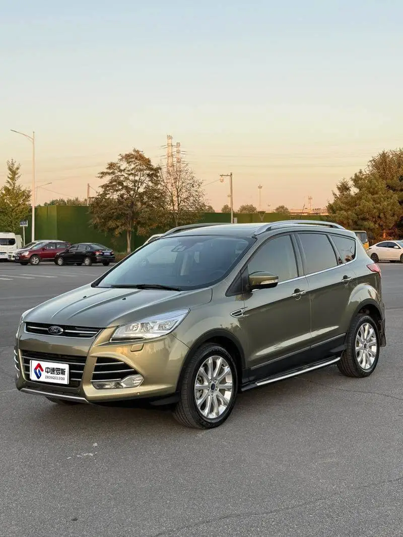 Wing Tiger 2015 2.0L GTDi 4WD Premium Edition