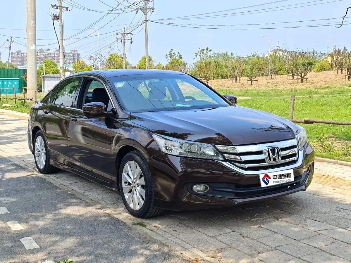 Accord 2014 2.4L EXN Luxury Navigation Edition