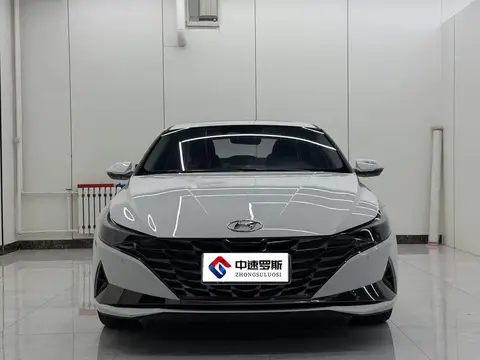 Elantra 2022 1.5L CVT LUX Premium Edition