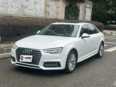 Audi A4L 2019 40 TFSI Progressive National VI