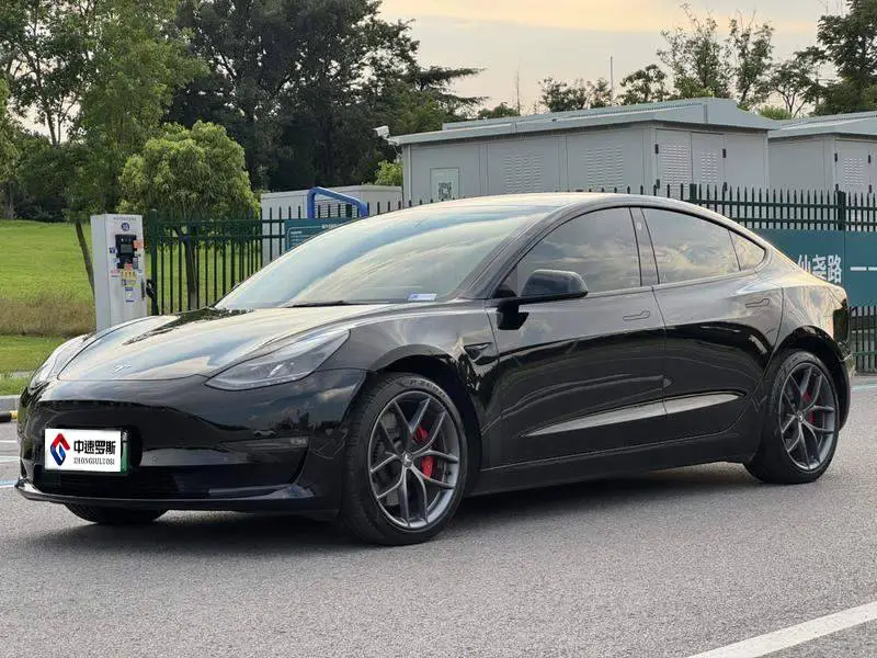 Model 3 2022 Performance All-Wheel Drive