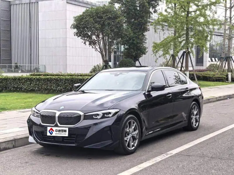 BMW i3 2025 eDrive 35 L