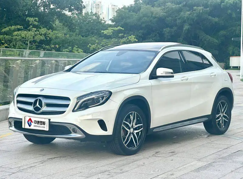 Mercedes-Benz GLA 2016 GLA 220 4MATIC Fashion Edition