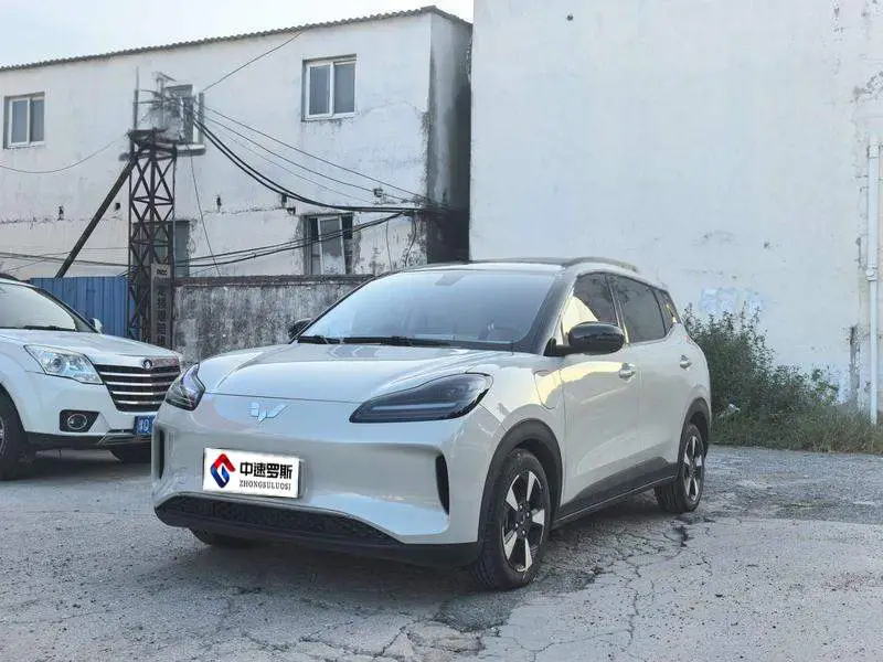 Wuling Bingo PLUS 2024 330km five-seater version