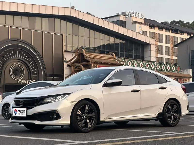 Civic 2019 220TURBO CVT Fuel Edition National VI