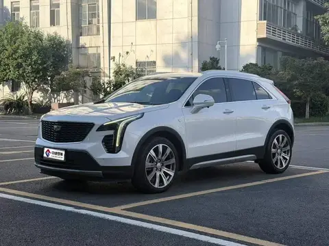 Cadillac XT4 2018 28T 4WD Platinum Edition