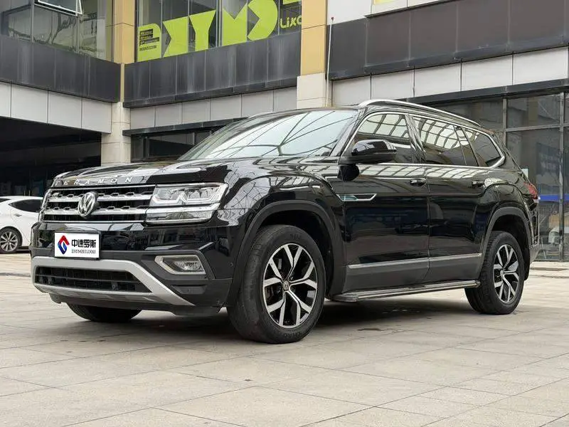 Touron 2020 330TSI 2WD Luxury Edition National VI