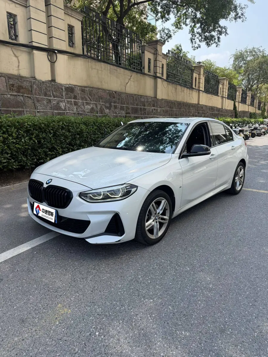 BMW 1 Series 2022 120i M Sport Night Edition