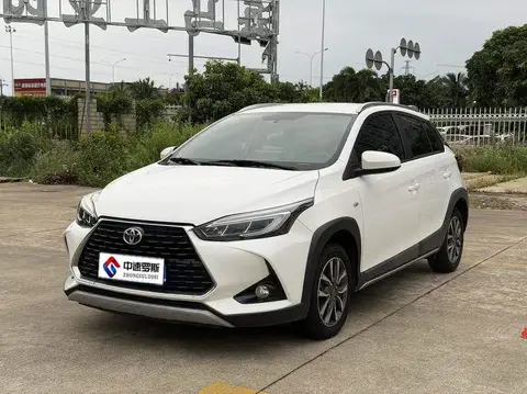 YARiS L 2021 1.5L CVT Leading Edition