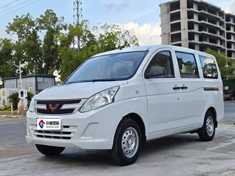 Wuling Rongguang V 2015 1.2L Standard Model
