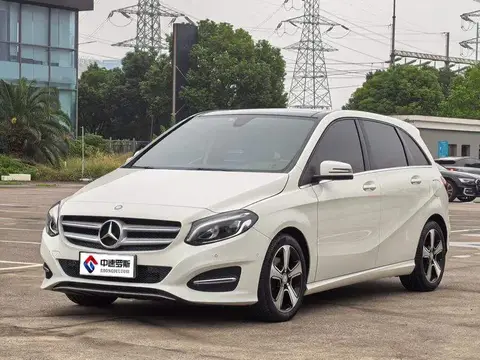 Mercedes-Benz B-Class 2017 B 200 Fashion