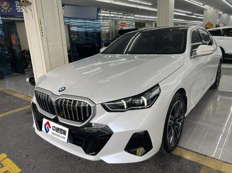 BMW 5 Series 2026 530Li Leading M Sport Package
