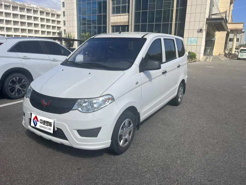 Wuling Hongguang 2020 1.2LS basic model National VI LSI