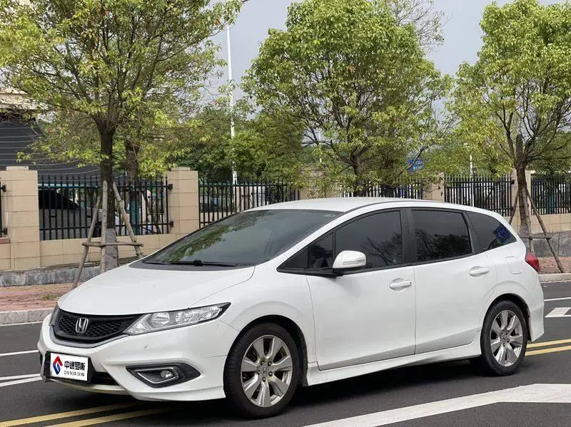 Jed 2016 1.8L Automatic Comfort Edition 5 Seaters