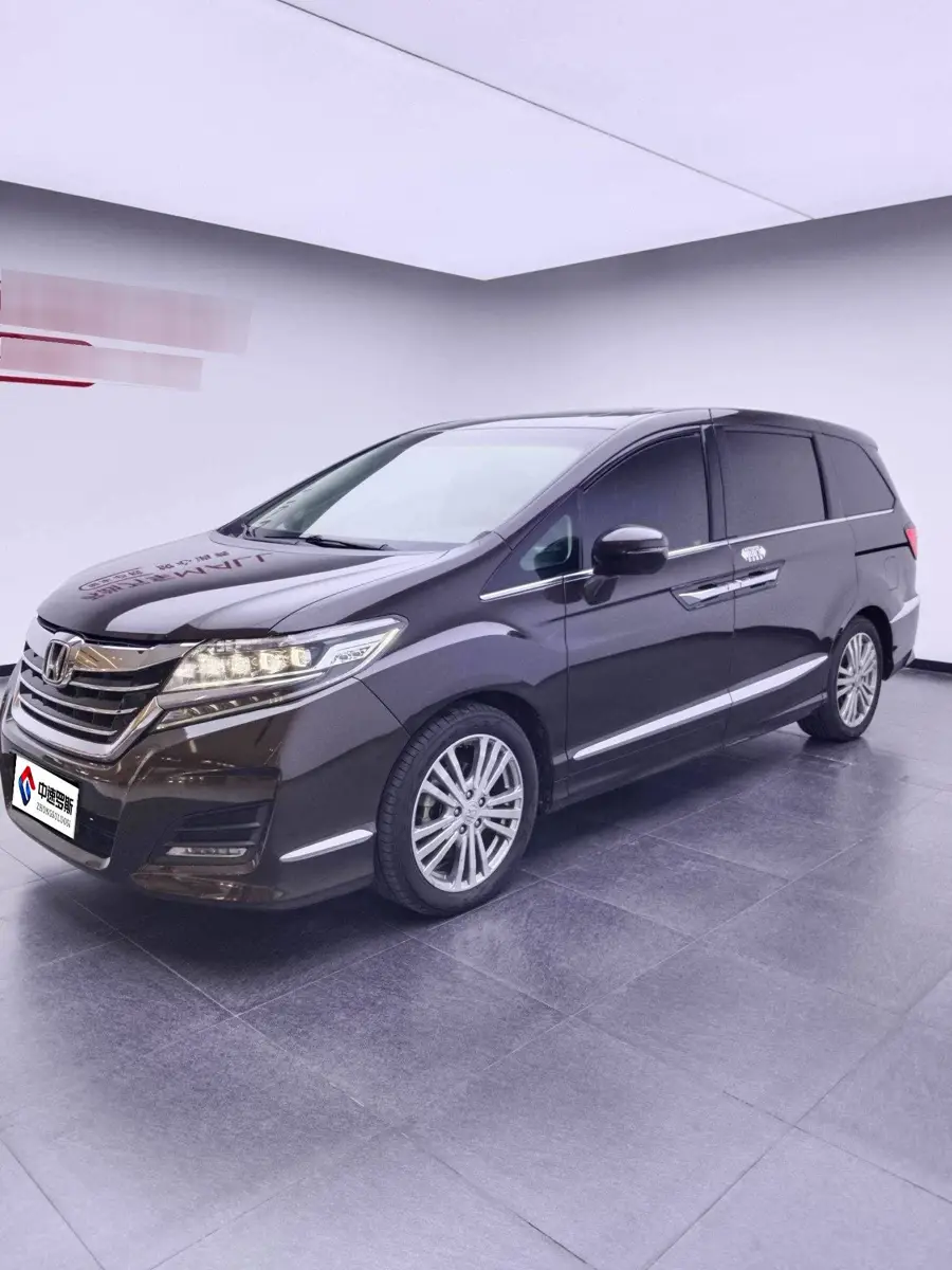 Elysion 2016 2.4L Luxury Edition