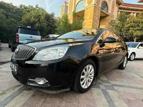 Hideo 2013 GT 1.6L Manual Progressive Edition