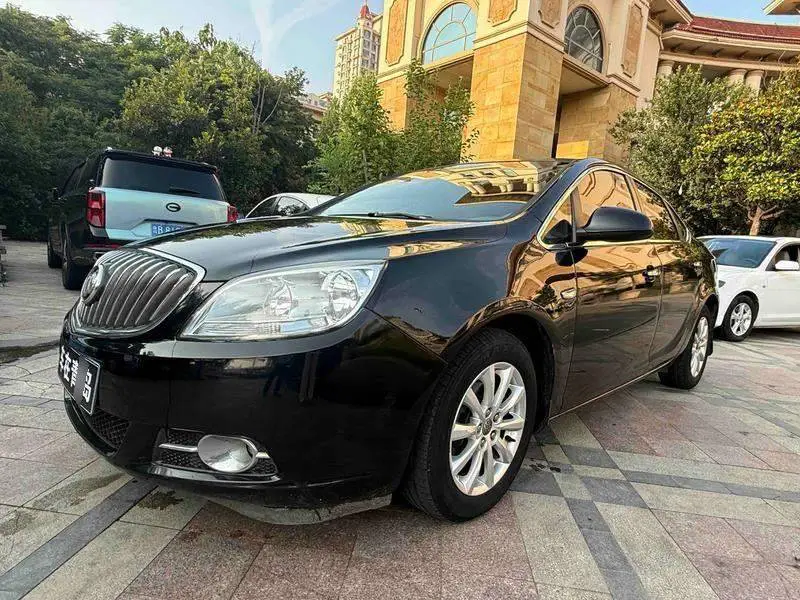 Hideo 2013 GT 1.6L Manual Progressive Edition