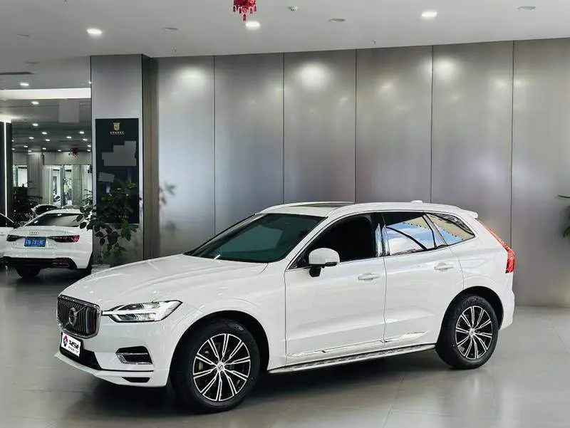 Volvo XC60 2021 T5 4WD Zhiyuan Deluxe Edition