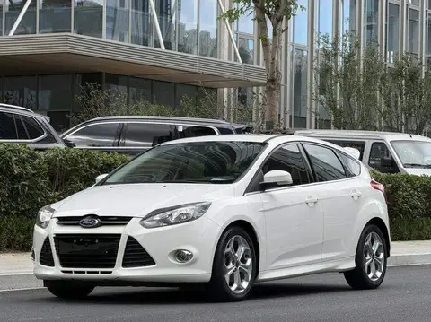 Fox 2012 Hatchback 2.0L Automatic Luxury Sports