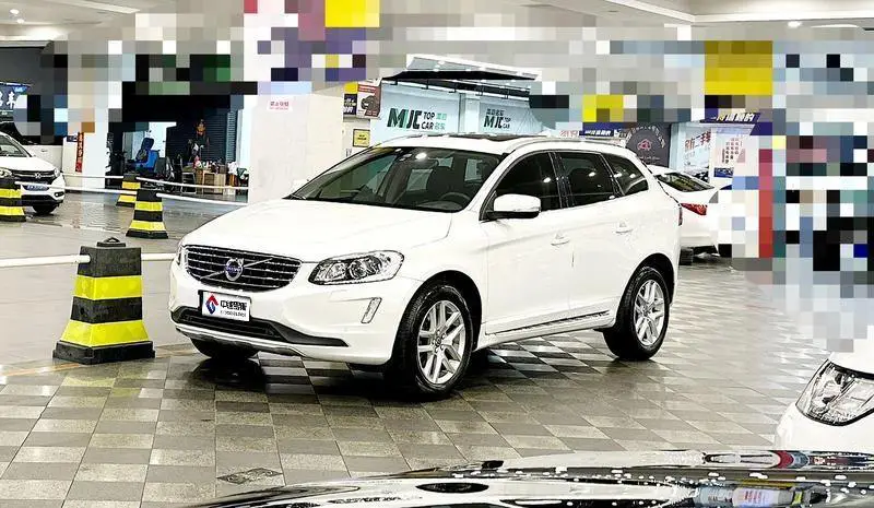 Volvo XC60 2017 T5 AWD Intelligent Edition
