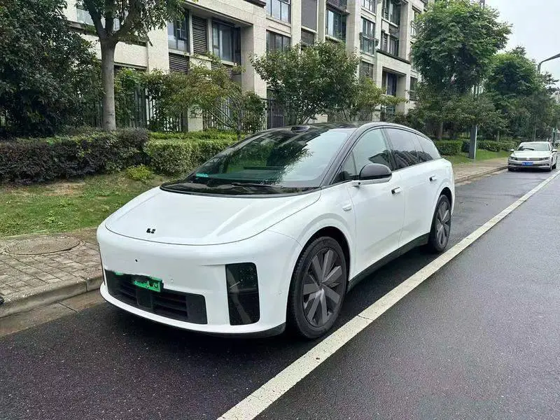 Ideal i6 2025 Standard AWD