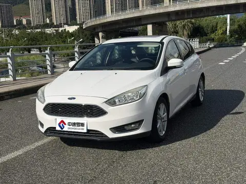 Fox 2015 Hatchback 1.6L Automatic Fashion Edition