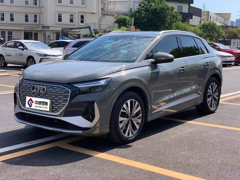 Audi Q4 e-tron 2023 40 e-tron Creative Edition
